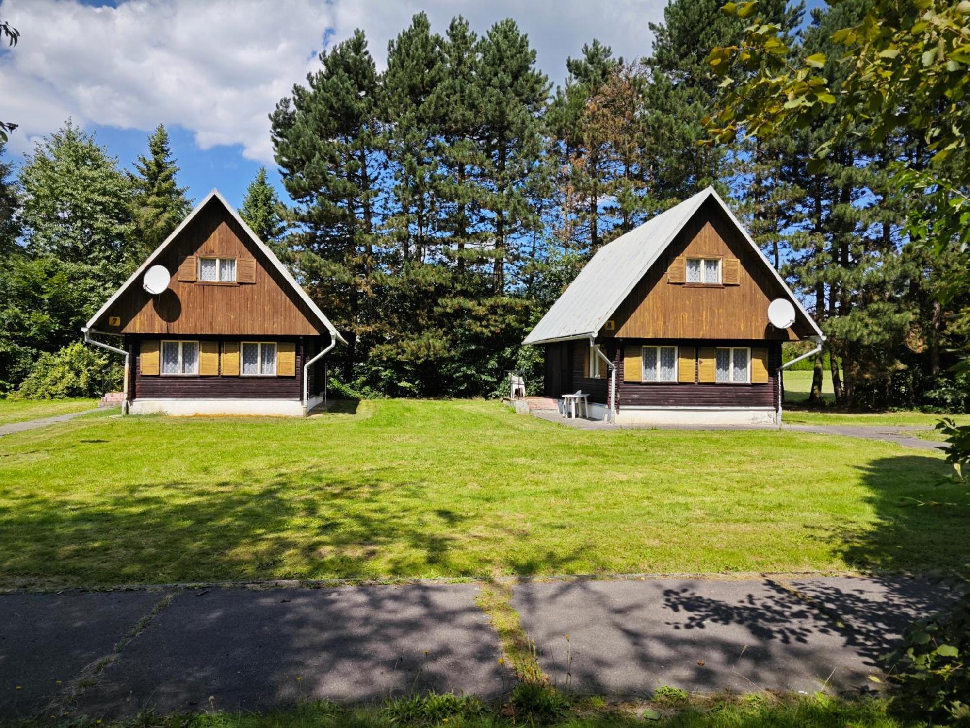 Вилла Bungalovy Roznov Рожнов-под-Радгоштем Экстерьер фото